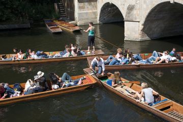 punts on river
