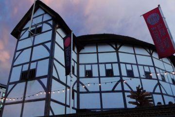 Shakespeares Globe Theatre at sunset Shakespeares Globe Theatre at sunset