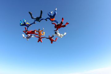 Skydiving Skydiving