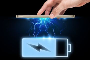 Smart phone interaction battery icon with power effect
