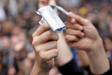 Student protest at Parliament, Rome, 2008
