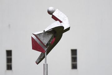 Clitoris sculpture at University of Poitiers