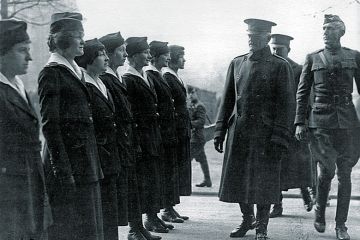 General John Pershing inspects female telephone operators serving in Europe General John Pershing inspects female telephone operators serving in Europe