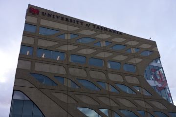 University of Tasmania University of Tasmania