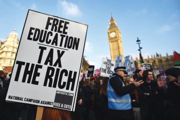 Protest against university fees to illustrate David Eastwood who said ‘I have never met anybody who cares more about HE than I do’