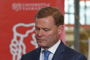 Peter Rathjen Peter Rathjen