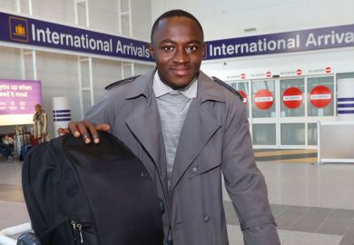 Anthony Kofi Annan at airport