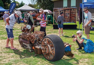 Singapore campus ‘delusional’ for cash-strapped university Singapore campus ‘delusional’ for cash-strapped university