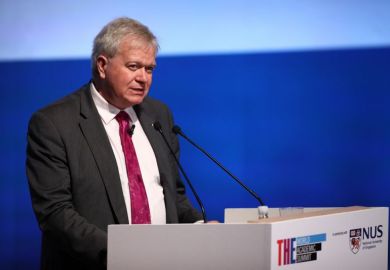 Brian Schmidt speaks at the World Academic Summit