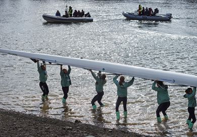 Cambridge women rowers