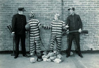 convicts-in-prison convicts-in-prison