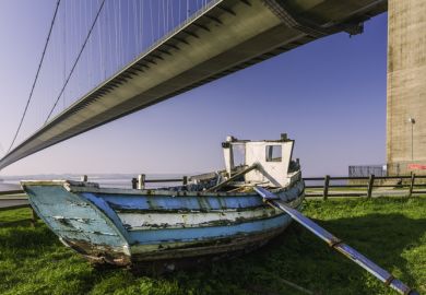 Derelict boat in Hull