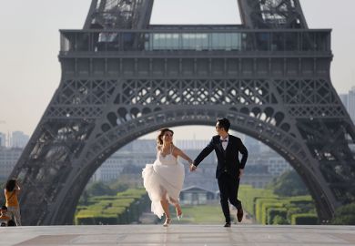 Newlyweds at Eiffel Tower, Paris