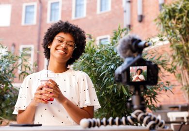 vlogging, university, students, visiting