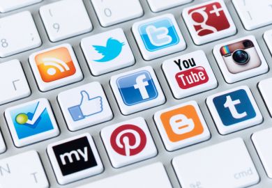 Social media, twitter, facebook, share, viral