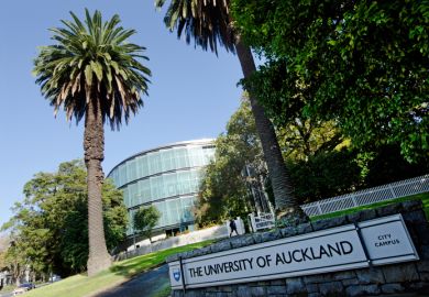 Students walks past the University of Auckland