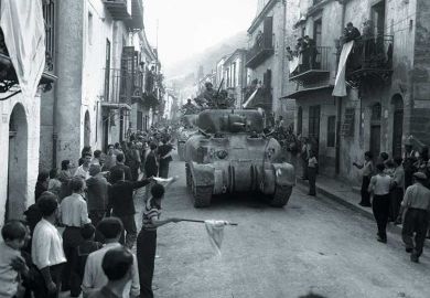 italy-tank-street