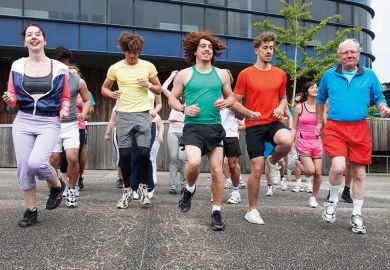 joggers-of-different-ages joggers-of-different-ages