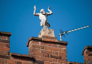 statue-on-oxford-rooftop
