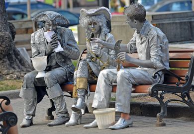 Statues eating lunch