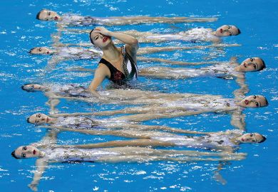 synchronised swimmers