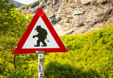 A "beware of trolls" sign