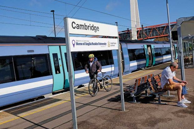 cambridge-rail-station-sign