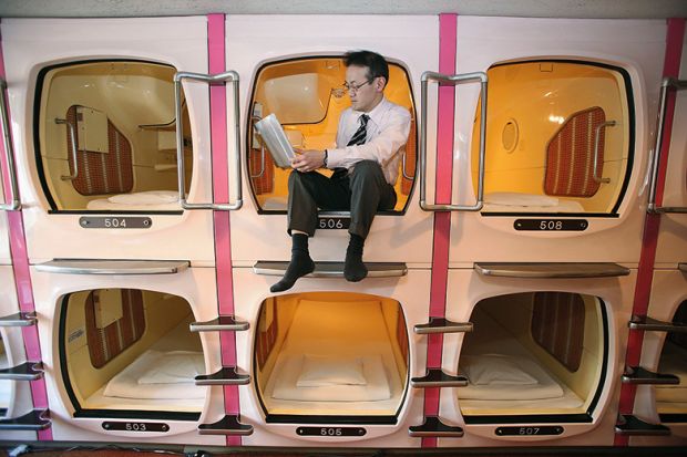 Capsule beds