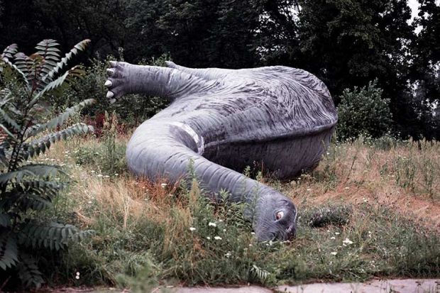 Dead dinosaur Dead dinosaur