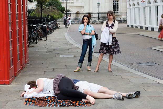 Insane Photographs Of Incredibly Drunk People In Public Page 8 Of 16 True Activist