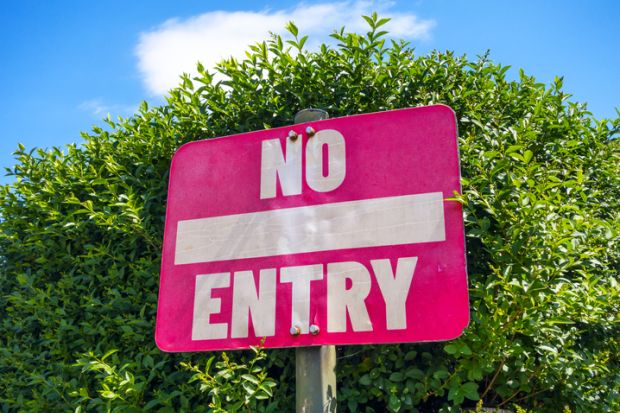  'No Entry' sign 