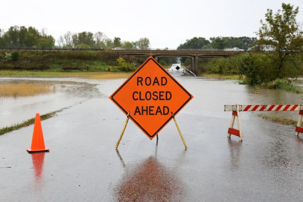 A road closed sign illustrating course closures