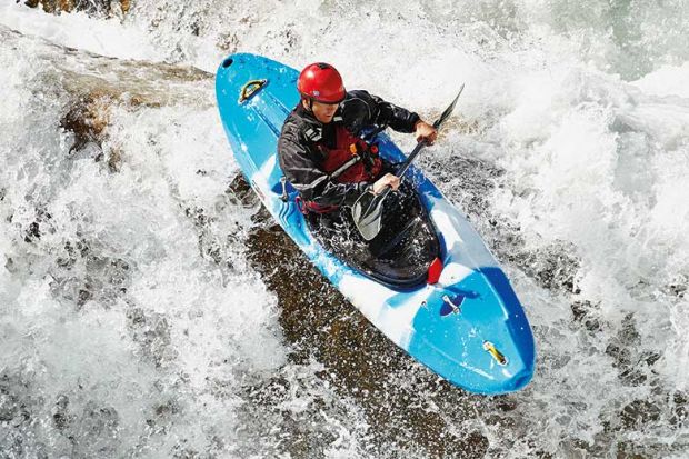 kayak-white-water