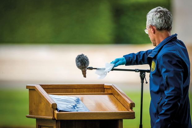 Cleaning lectern Cleaning lectern