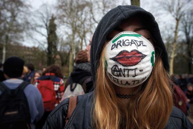 metoo-protester metoo-protester