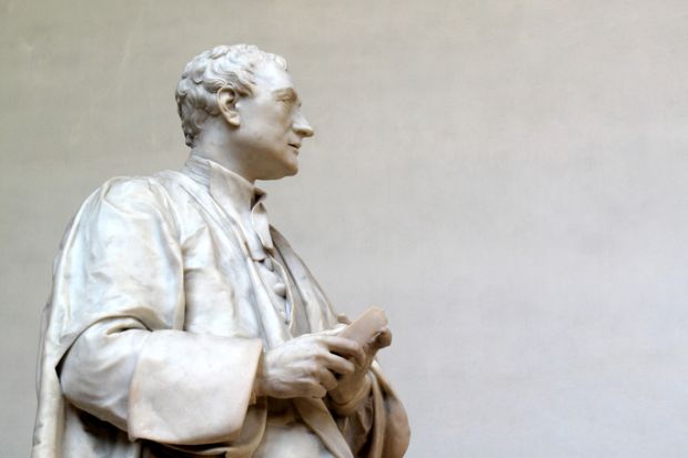 statue of Sir Isaac Newton