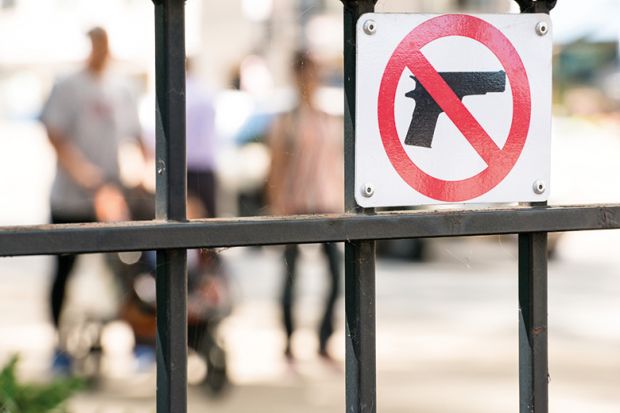 should guns be permitted on college campuses