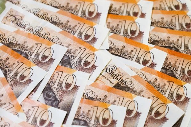 Lots of £10 notes Lots of £10 notes, symbolising 10-year research budgets