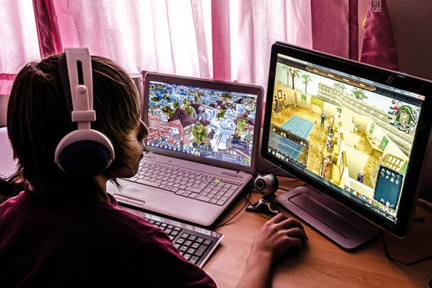 Playing video games 'improves students' employability skills