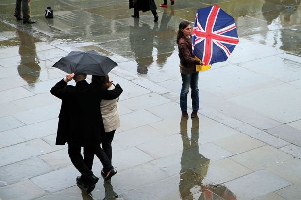 union-jack-umbrella union-jack-umbrella