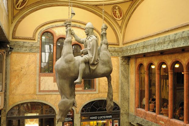 upside-down-horse-statue