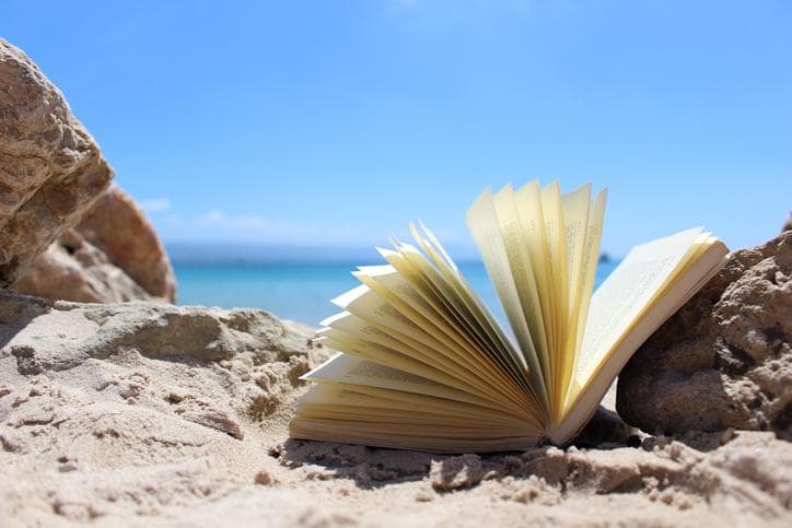 What are university students reading this summer?