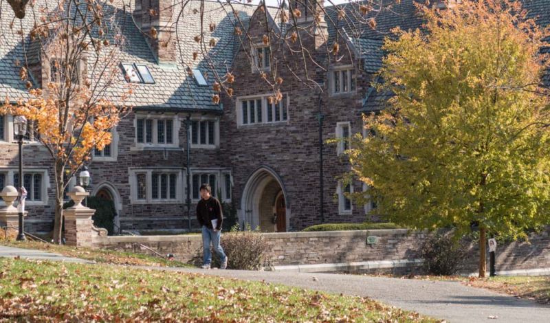 Princeton undergraduate academic prizes awarded to 7 students