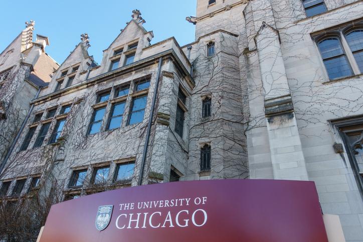 Best universities in Chicago 2022 | Student